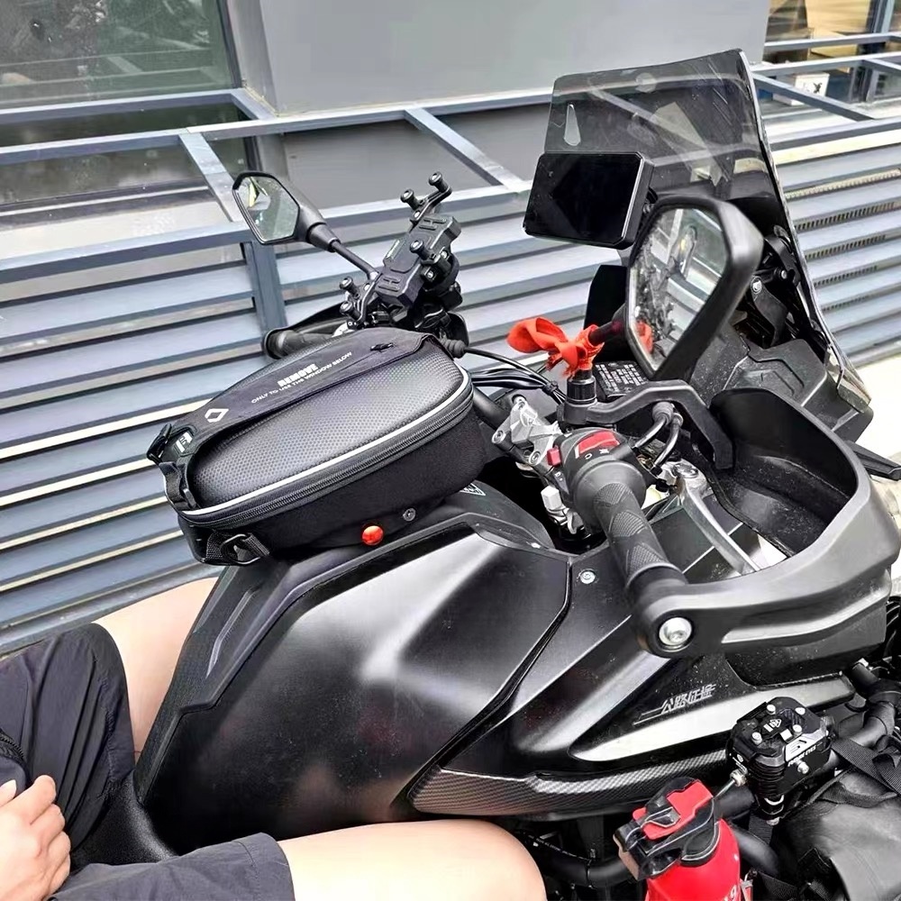 Быстросъемная сумка на бак для – обзор и цена Motorcycle Tank Bag Magnetic Quick Release