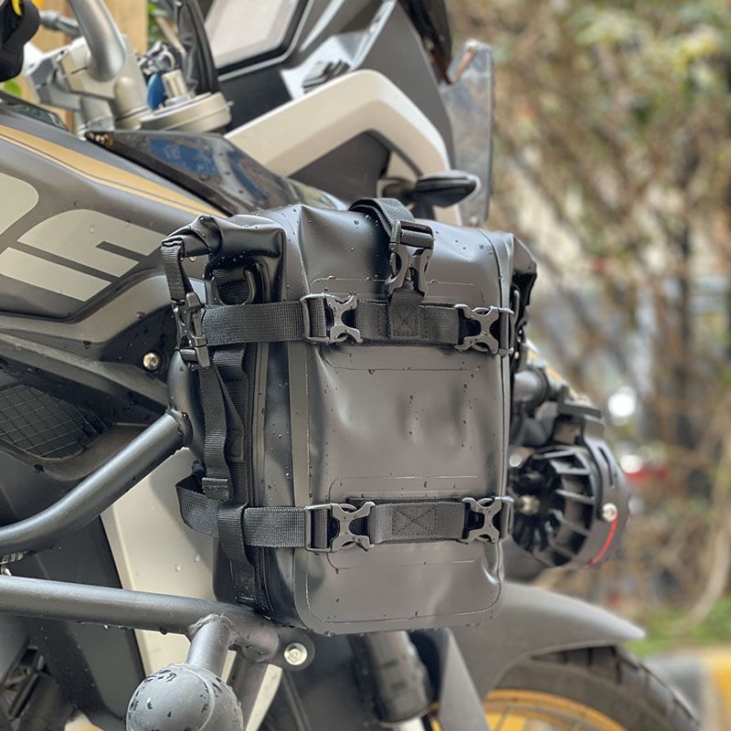 Уличная боковая сумка на бак,  – обзор и цена Motorcycle Crash Bar Waterproof Dry Bag